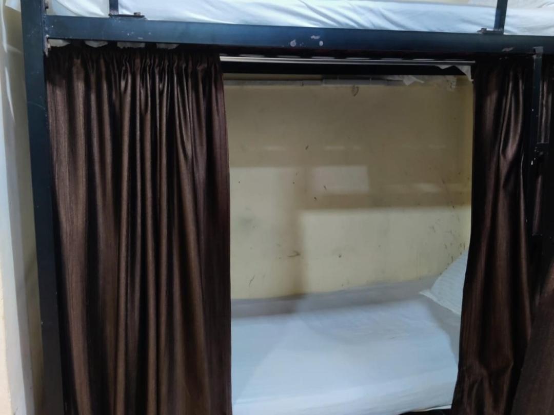 Super Dormitory Ac Deluxe - Mumbai — Photos 2